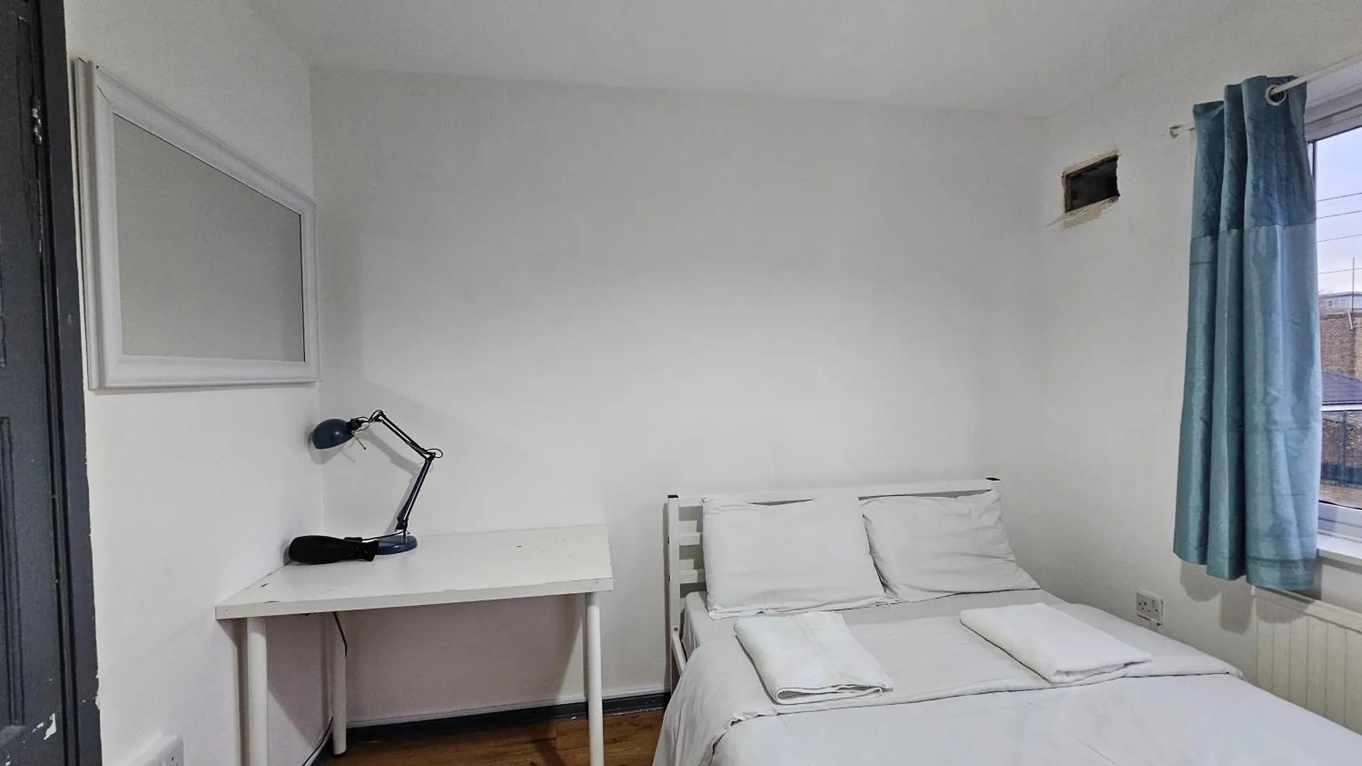 London E14 Rooms 0*,  United Kingdom