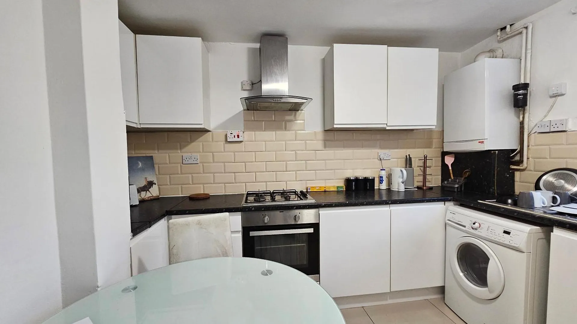 London E14 Rooms