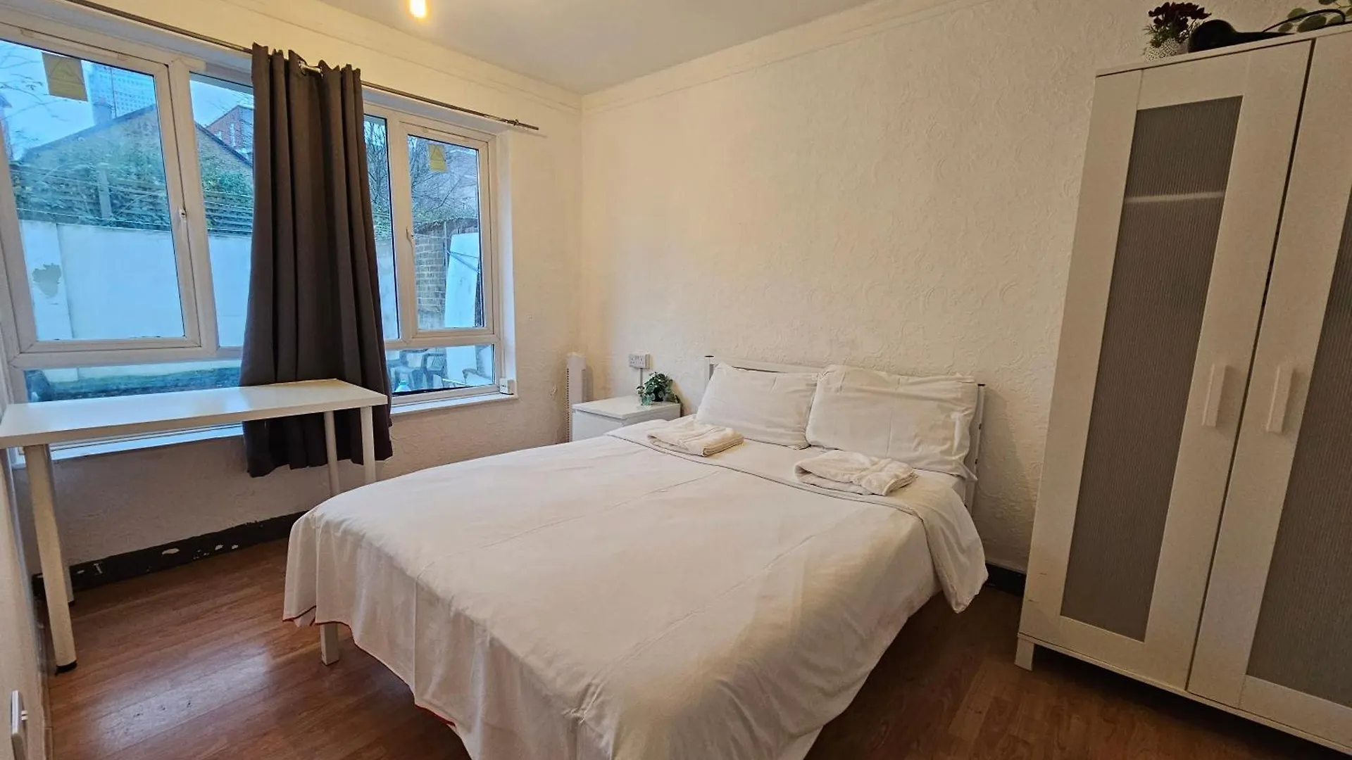 London E14 Rooms 0*,  United Kingdom