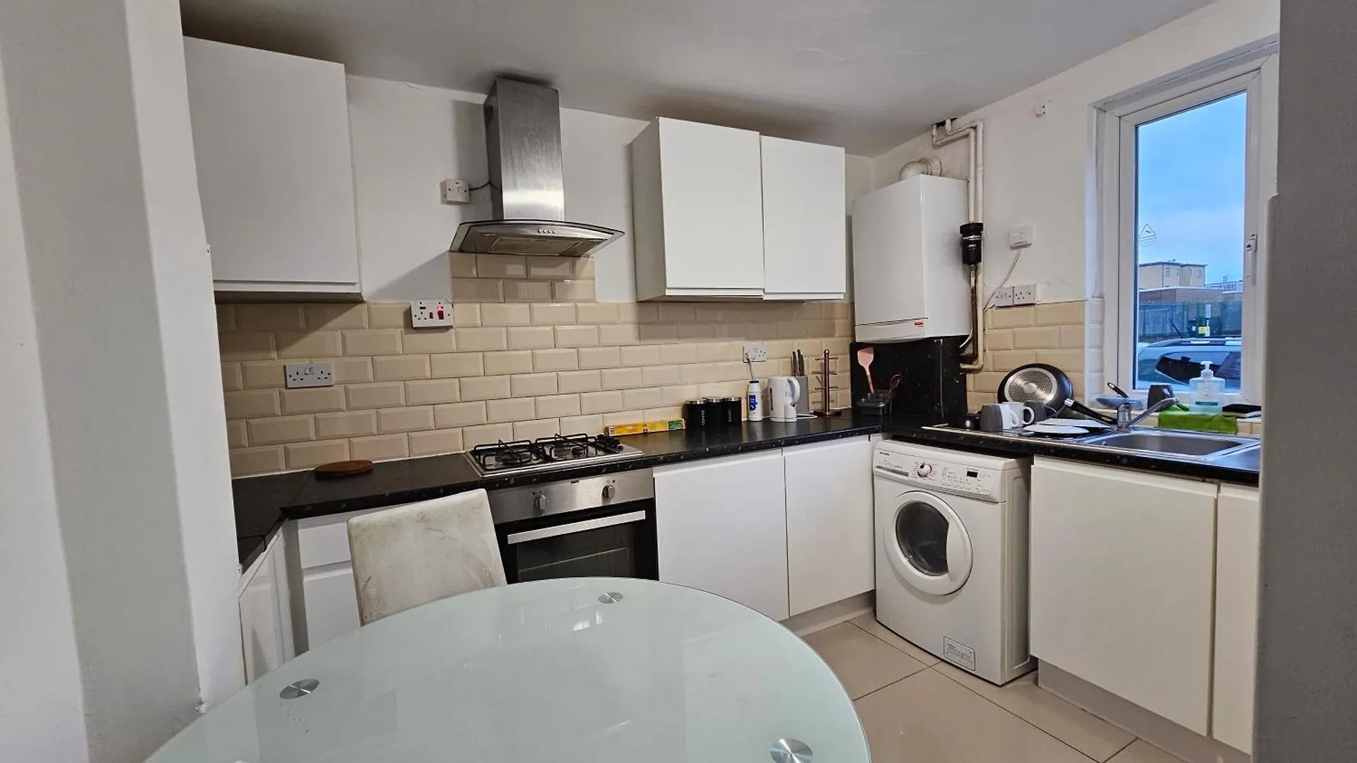 London E14 Rooms Guest house