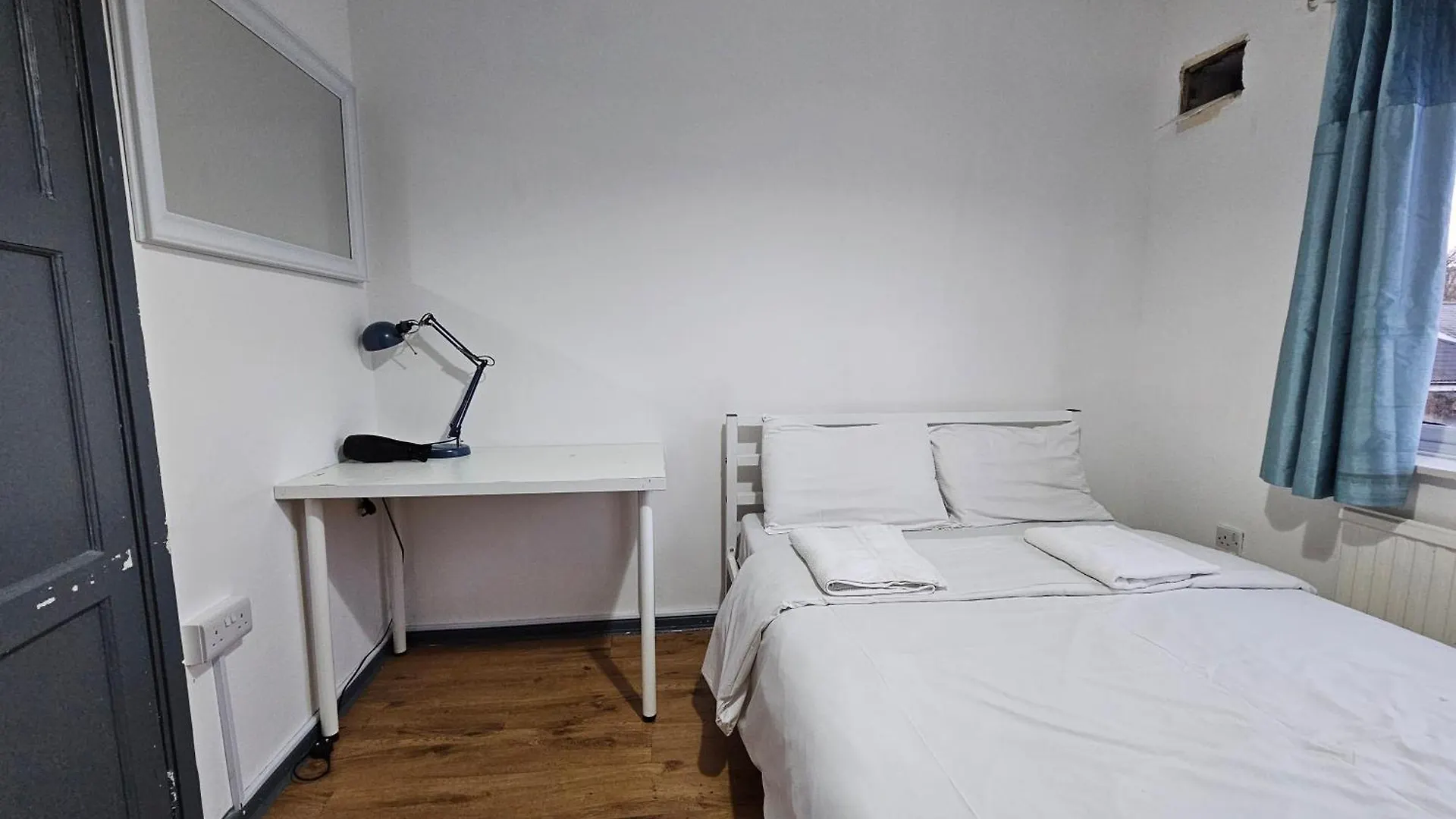 London E14 Rooms