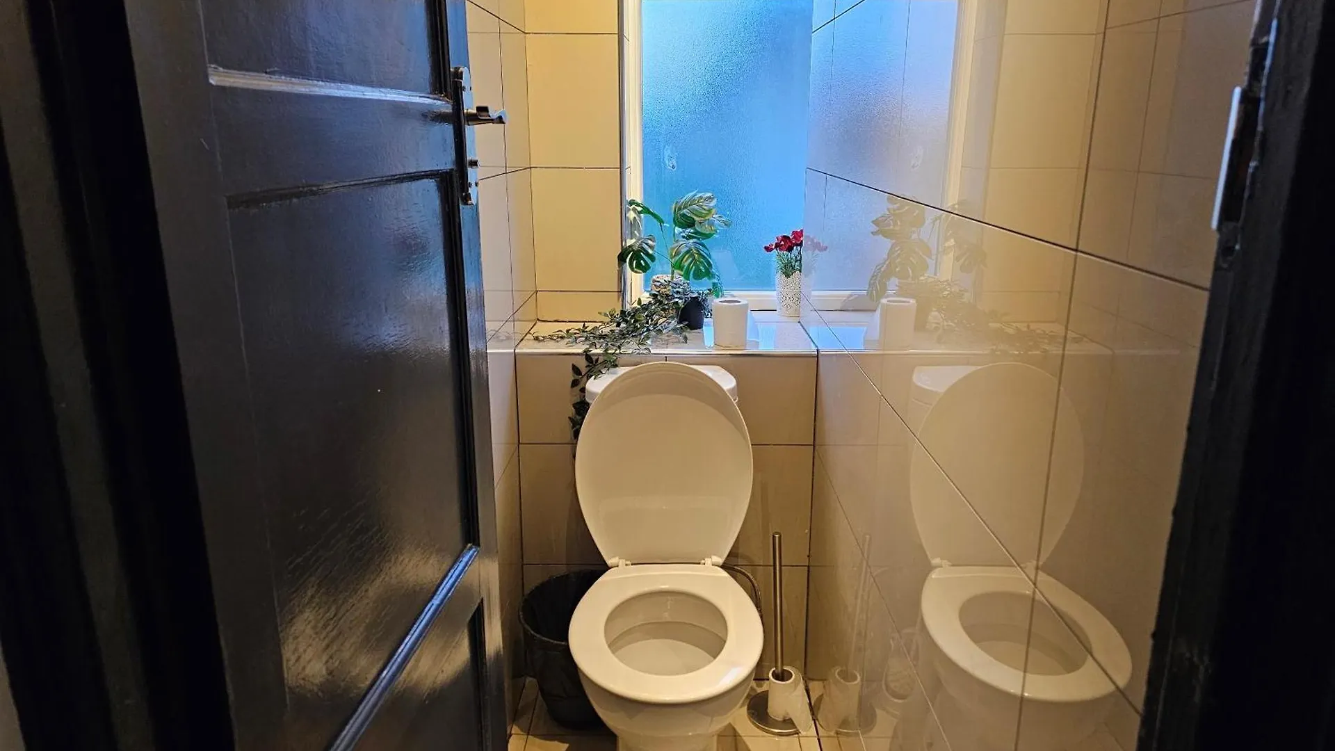 London E14 Rooms Guest house