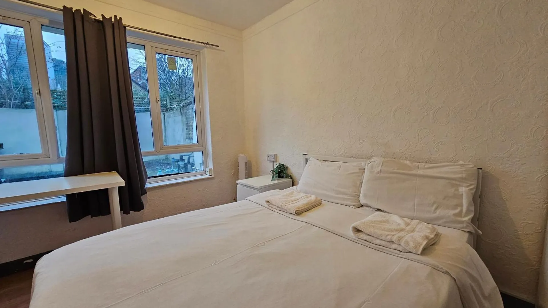 London E14 Rooms 0*,